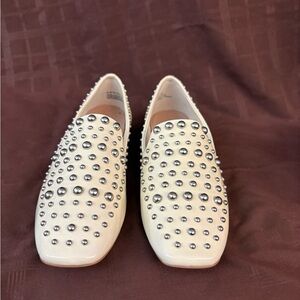HALO Ivory Studded Leather Loafers Women’s 10 • Like New
